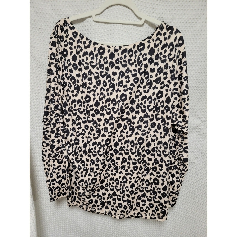 Poetsky Women's Animal Print Top Shirt Size M